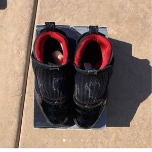 Air Jordan 19 OG “BRED”